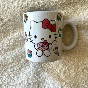Hello Kitty 🍩 Mug